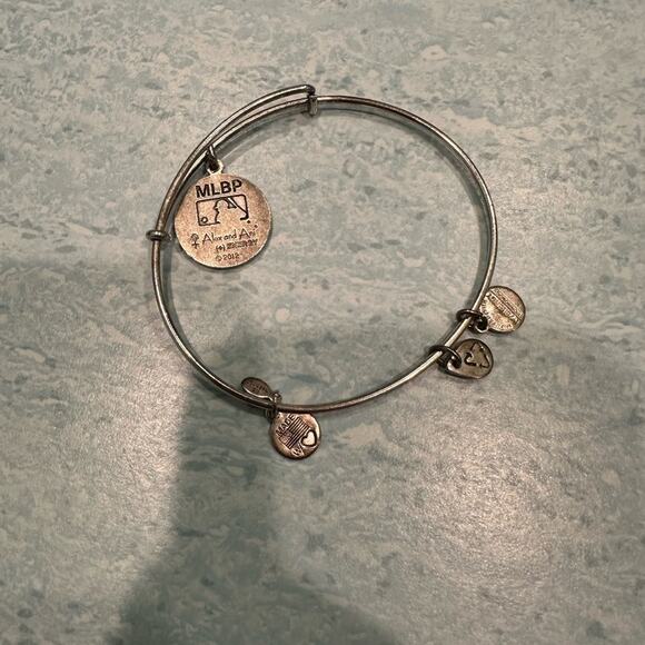 Alex and‎ Ani New York Yankees Bracelet - Picture 4 of 4
